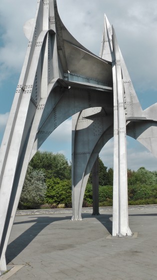 Alexander Calder's Man, Three Disks (L’Homme) at Parc Jean Drapeau on Île Sainte-Hélène