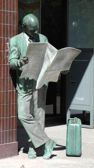 Catching Up by J. Seward Johnson