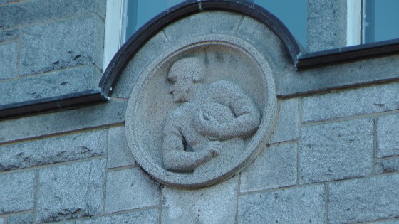 Football player bas-relief above an entrance to the Centre Culturel Calixa-Lavallée