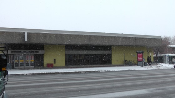 The southern entrance to Métro Joliette. The southern entrance to Métro Joliette.