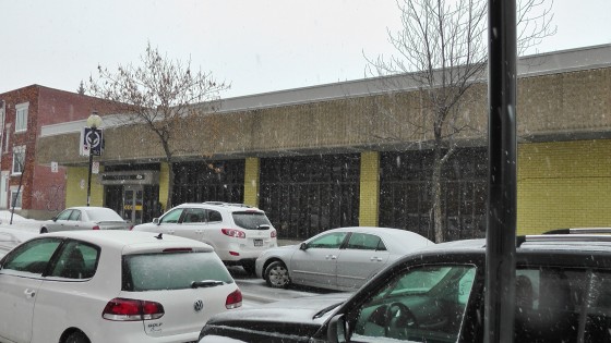 The northern entrance to Métro Joliette. The northern entrance to Métro Joliette.