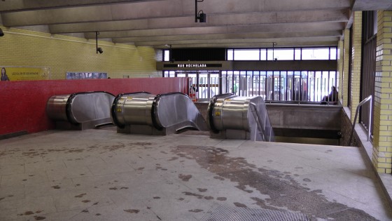 Inside the northern entrance of Métro Joliette. Inside the northern entrance of Métro Joliette.