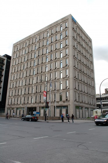 Corner Saint Denis and Sherbrooke. Corner Saint Denis and Sherbrooke.