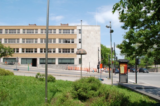 Le Jardin de Lyon by Jean-François Gavoty and Guerric Péré Le Jardin de Lyon by Jean-François Gavoty and Guerric Péré