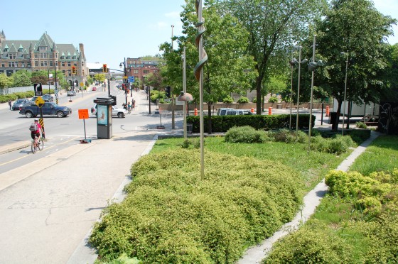 Le Jardin de Lyon by Jean-François Gavoty and Guerric Péré Le Jardin de Lyon by Jean-François Gavoty and Guerric Péré
