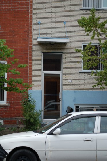 An Awning Built for a Basketball Player? An Awning Built for a Basketball Player?