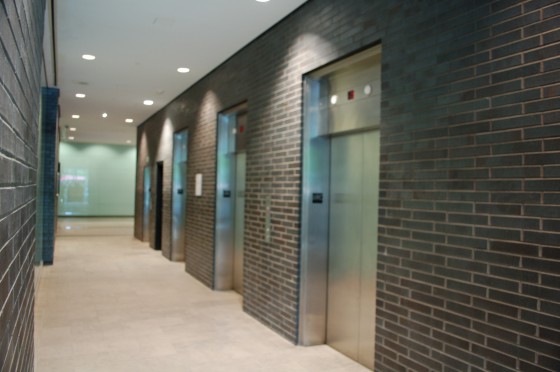 The elevators at Quebecor, 612 Saint Jacques The elevators at Quebecor, 612 Saint Jacques