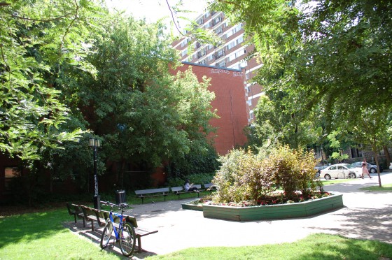 Parc Claude-Jutra, Clark and Prince-Arthur
