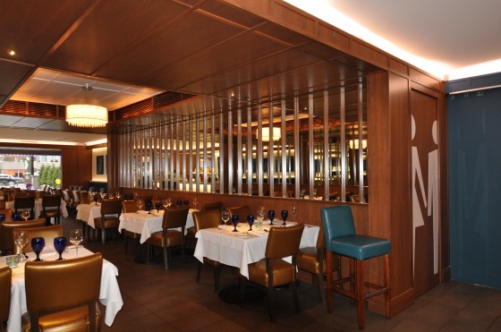 Interior view of Blu restaurant italien